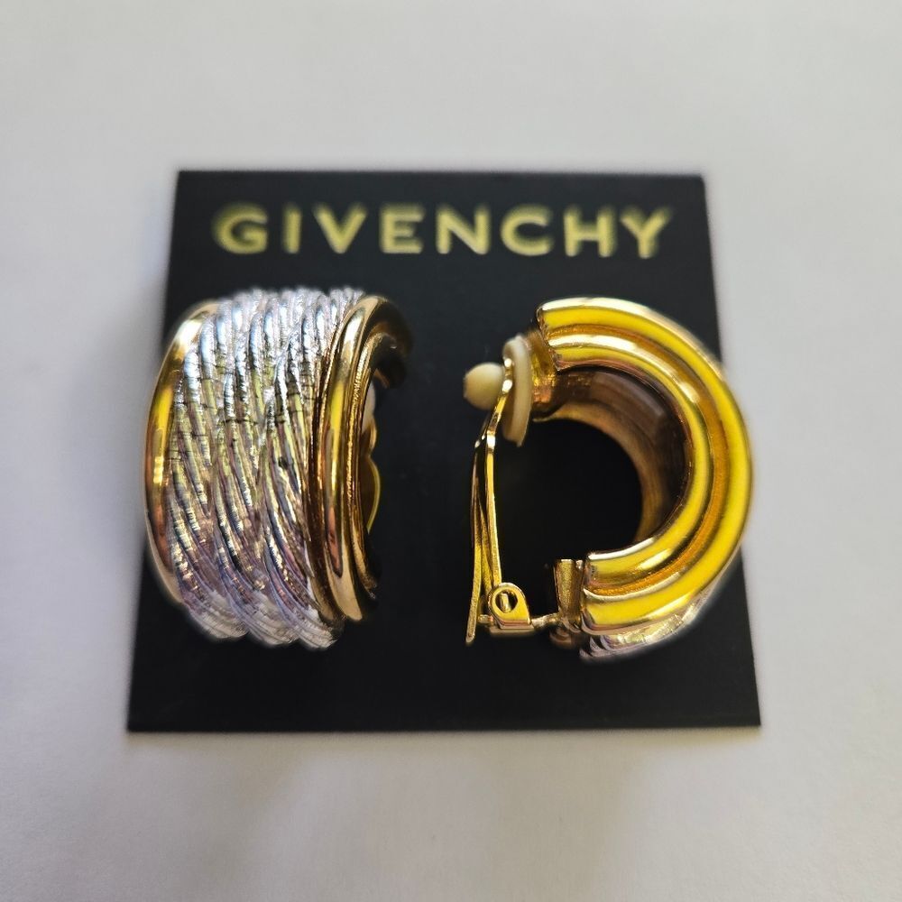 🐢 Givenchy Half Hoop Two Tone Clip Earrings. Excellent Condition. Authentic! - Picture 4 of 11